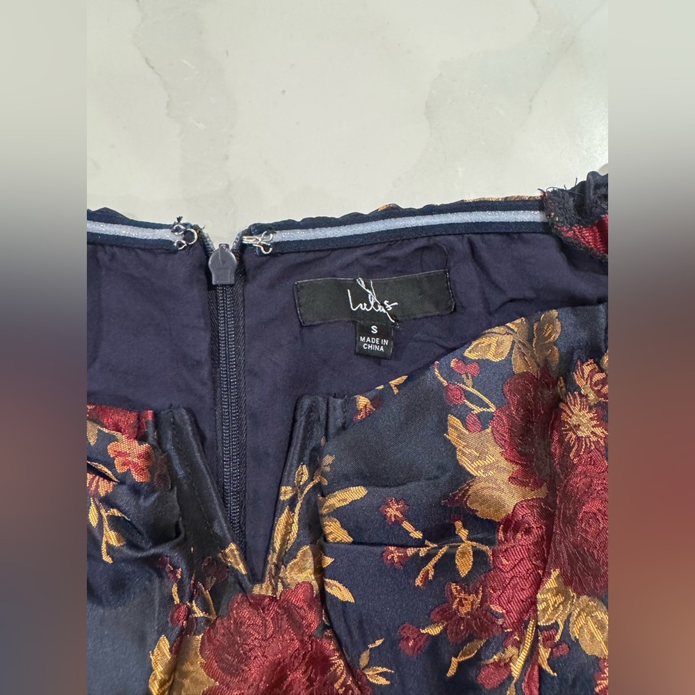 Lulus New Glam Midnight Blue Floral Jacquard Off-the-Shoulder Jumpsuit Sz S NEW - Picture 8 of 10